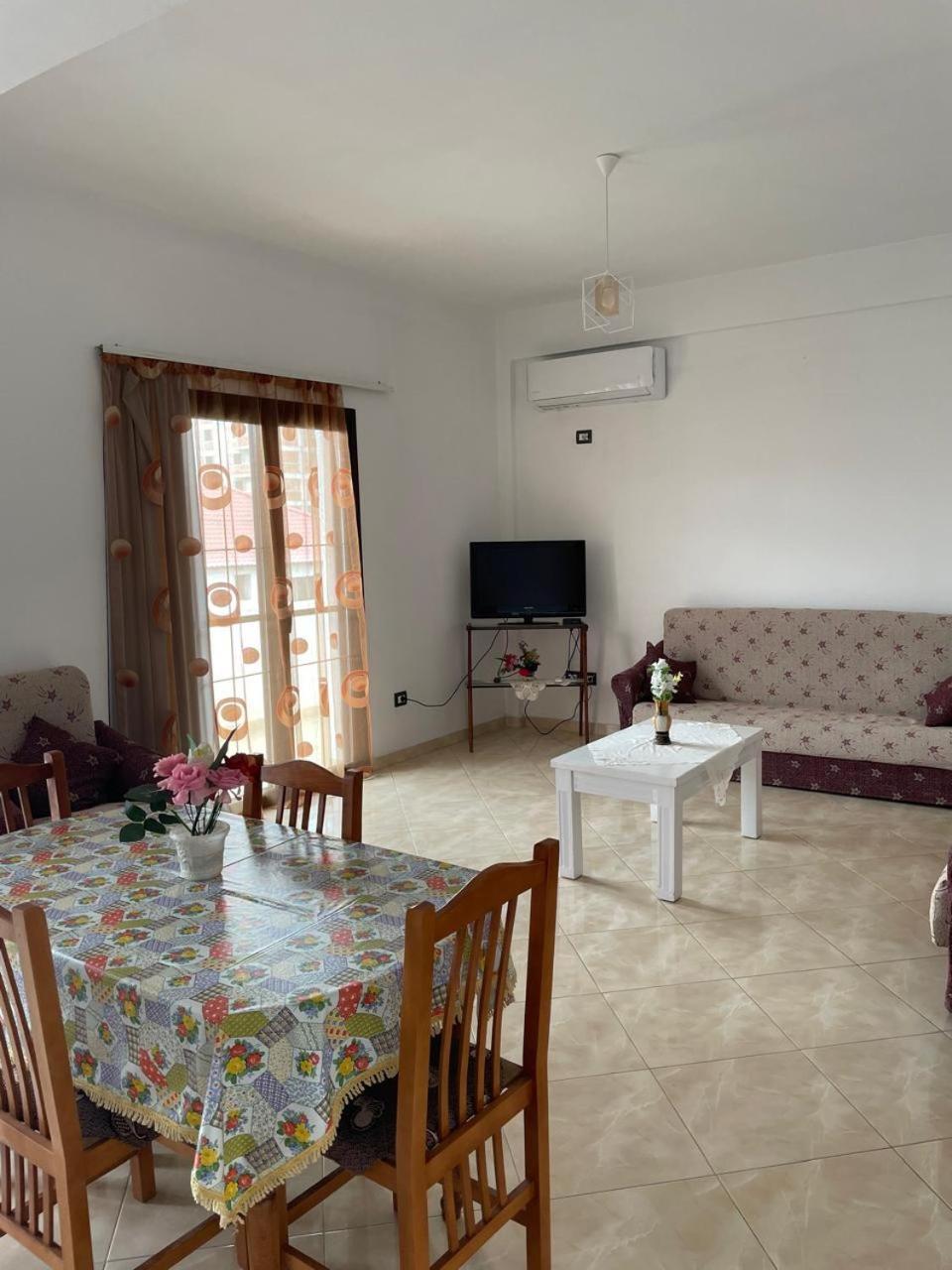 Casa Intera La Paghi Come Una Camera The Home With The Price Of A Room Драч Екстериор снимка